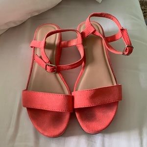 Coral platform sandals